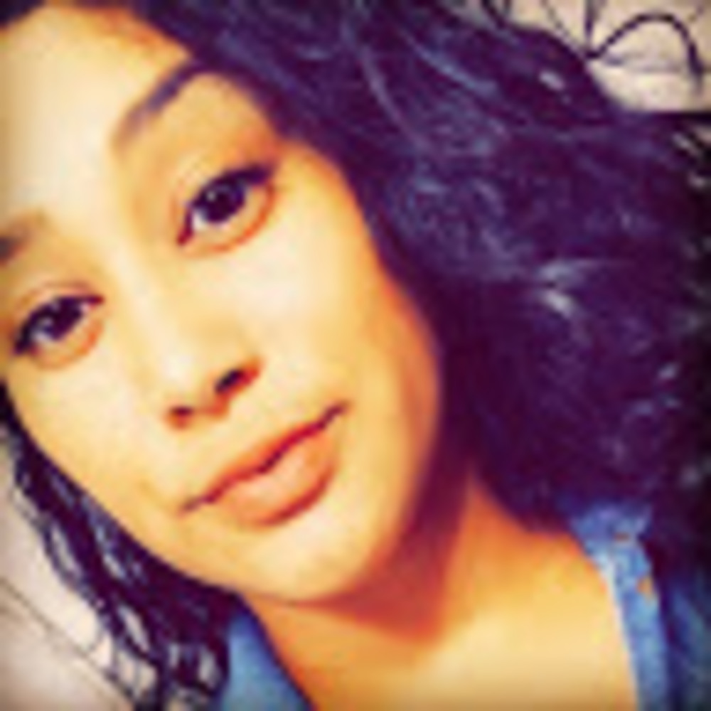 Meet your Posher, Alexis